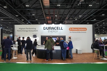 Duracell inaugura su Centro Global