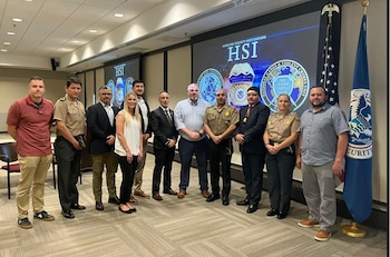 Oficiales de la Policía Nacional