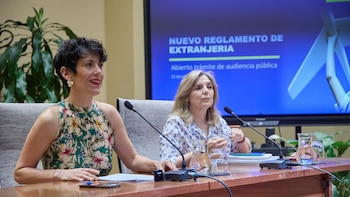 Más de 13.500 migrantes han salido de los programas de acogida en tres años tras ver denegada su petición de asilo