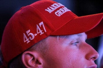 Un partidario del candidato presidencial