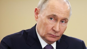 Rusia afirma que Macron busca