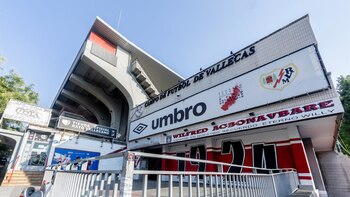 IU pide al Gobierno actuar para que el Rayo Vallecano devuelva el precio de los abonos si se 'muda' a Burgos