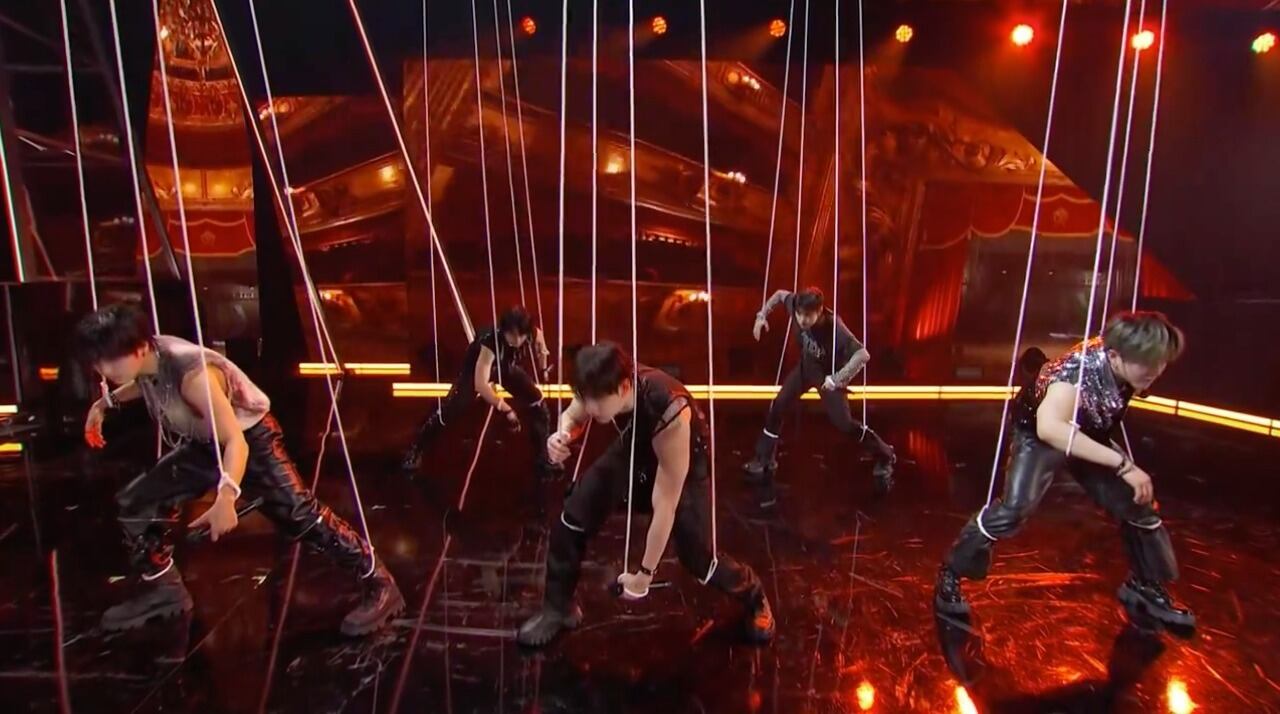 Stray Kids evocó la esencia de NSYNC en los American Music Awards con un guiño a los comienzos de los 2000. (X: @AMAs)
