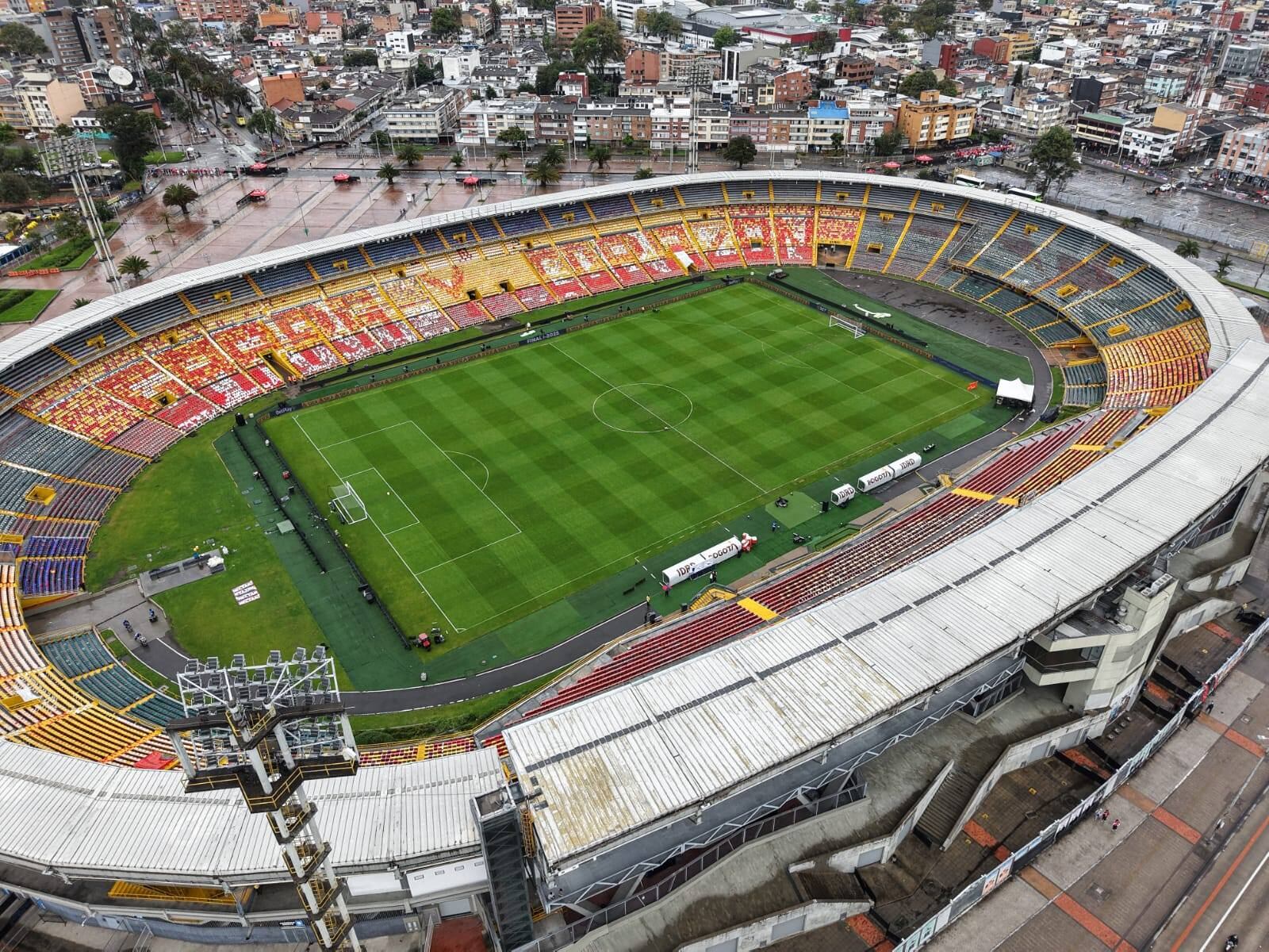 Así se ve el estadio El Campín, donde Santa Fe prepara una fiesta para enfrentar al Medellín en la ida de la final - crédito Santa Fe