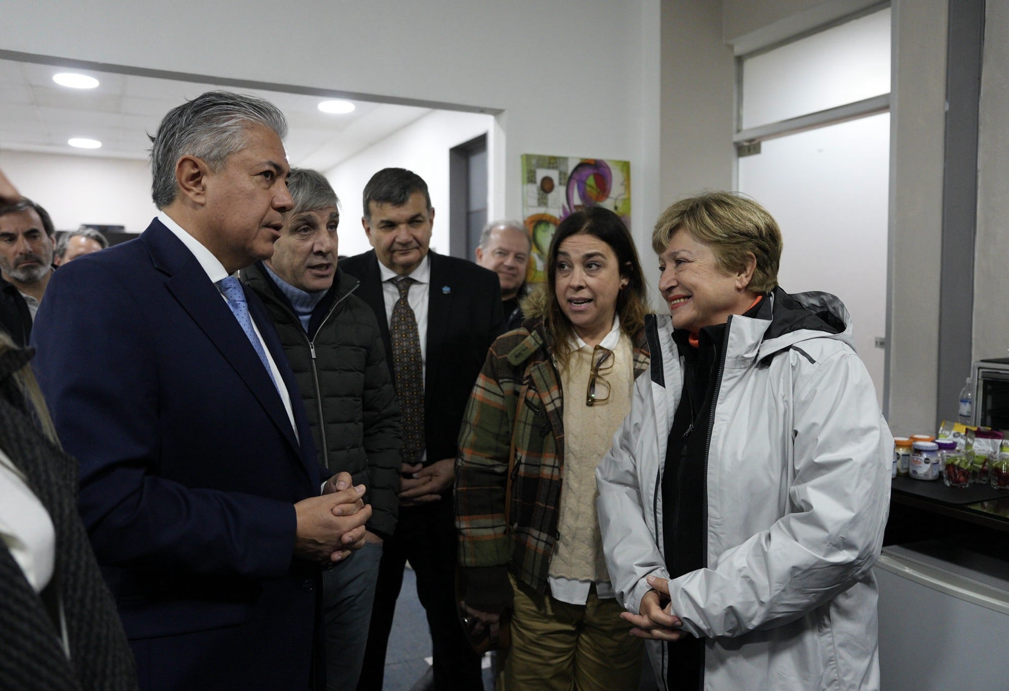 Georgieva fue recibida en el aeropuerto Presidente Perón de Neuquén por el gobernador Rolando Figueroa