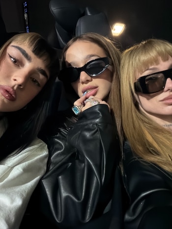 Ángela Torres, Nicki Nicole y La Joaqui en el concierto de Rosalía