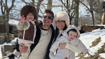 La China Ansa le cumplió el deseo a su hija India para festejar sus 3 años: “Jugar en la nieve con Rafi y ustedes”