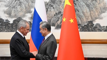 China reivindica a Rusia como