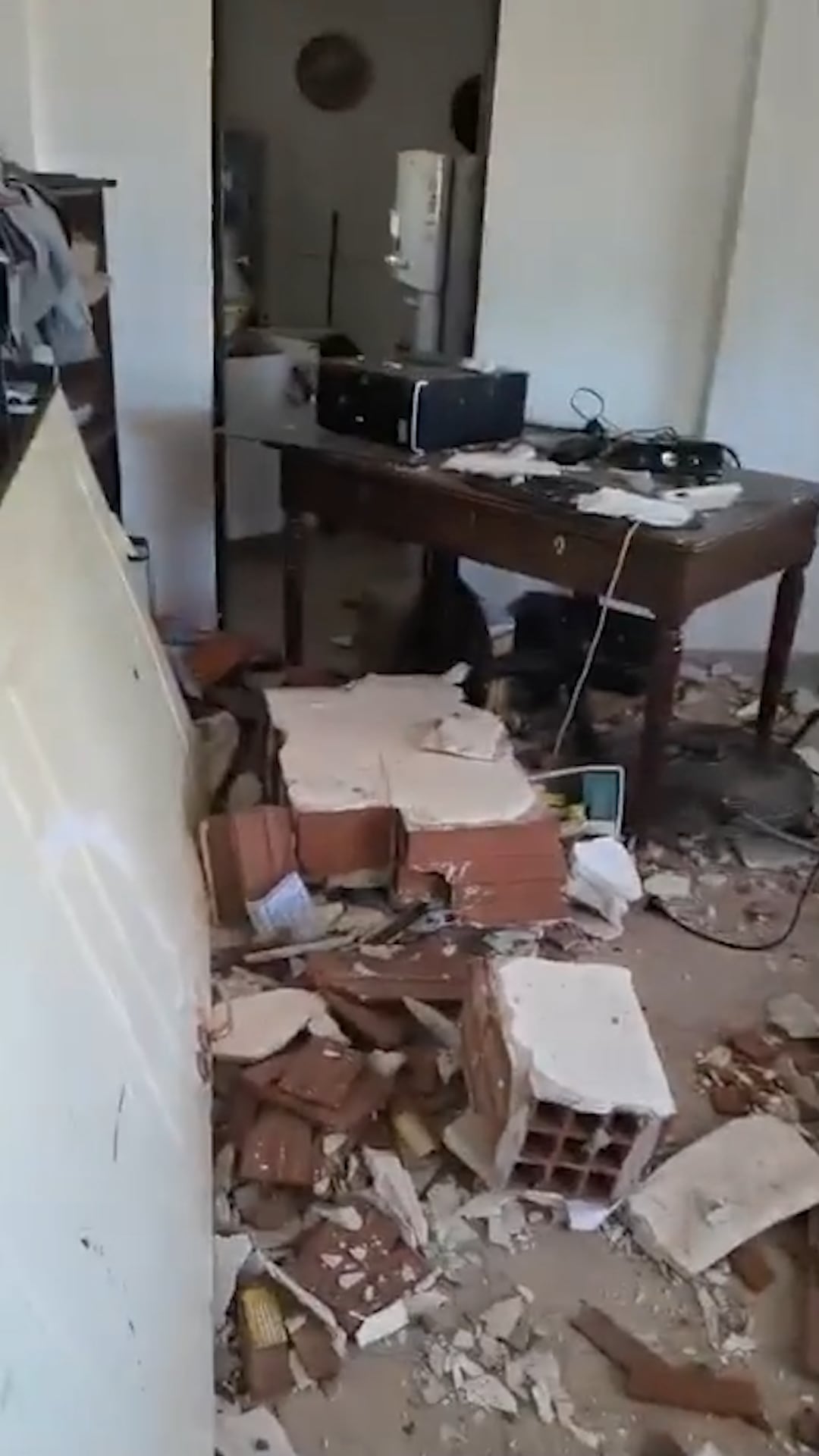 Bomberos de Neuquén identificaron la acumulación de gas en un departamento como la causa principal de la explosión