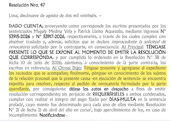 Documento judicial impreso en texto negro sobre fondo blanco con un fragmento de párrafo resaltado en color amarillo