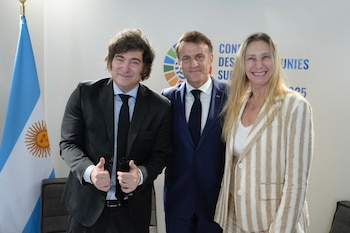 El presidente Javier Milei se reunió con el presidente de Francia Emmanuel Macron