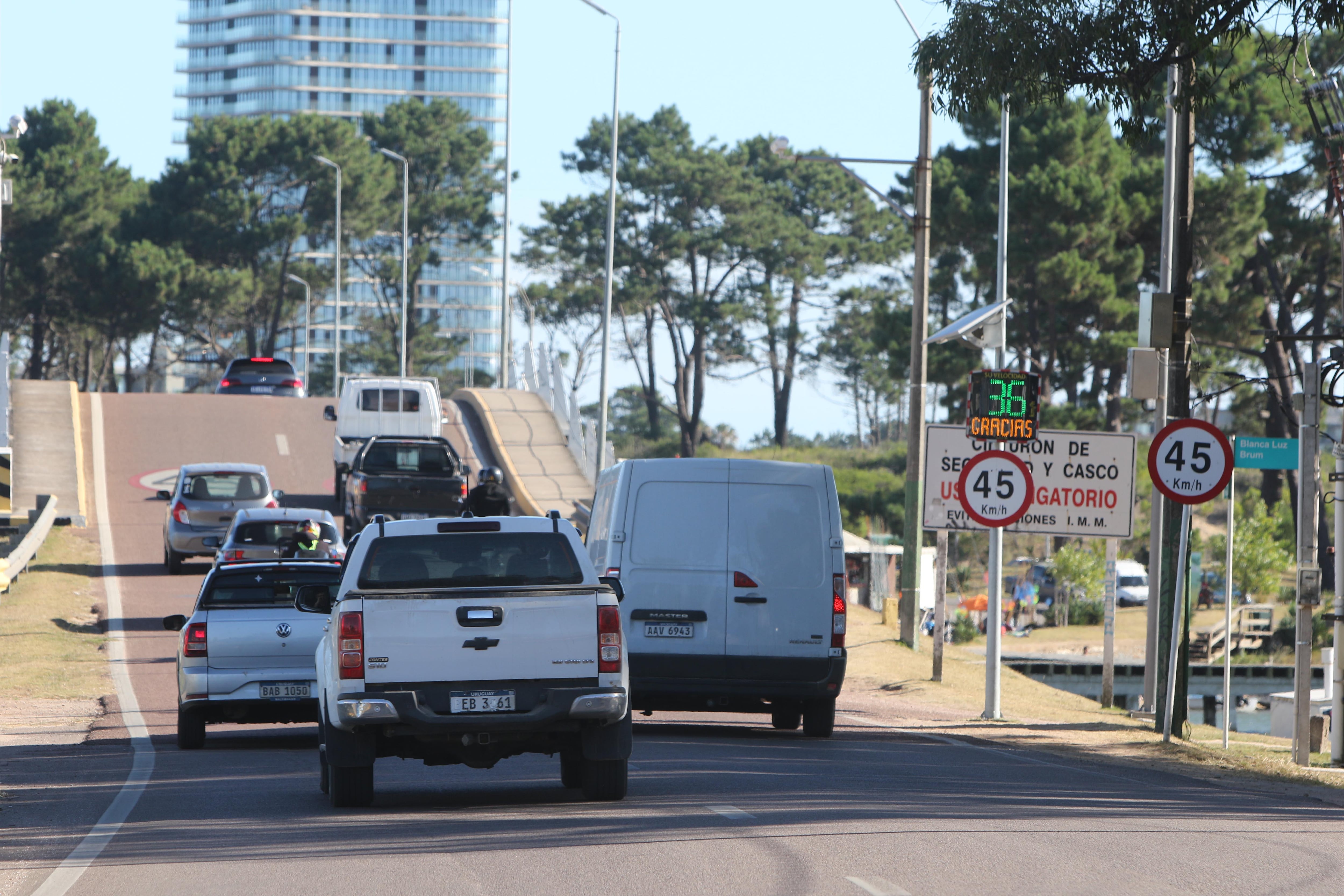 Buscan descongestionar el tránsito en Punta del Este (RS Fotos)