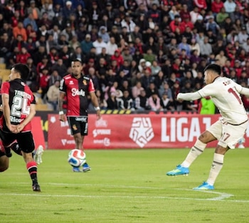 El golazo de Jairo Concha no sirvió para que Universitario consiga los 3 puntos ante Melgar en Arequipa. - créditos: Liga 1