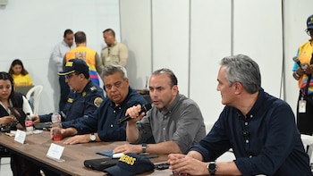 A pesar del cierre de la llamada “ventana de vioda”, equipos de socorro continuarán buscando sobrevivientes del terremoto 48 horas mas: “Seguirán trabajando sin descanso”