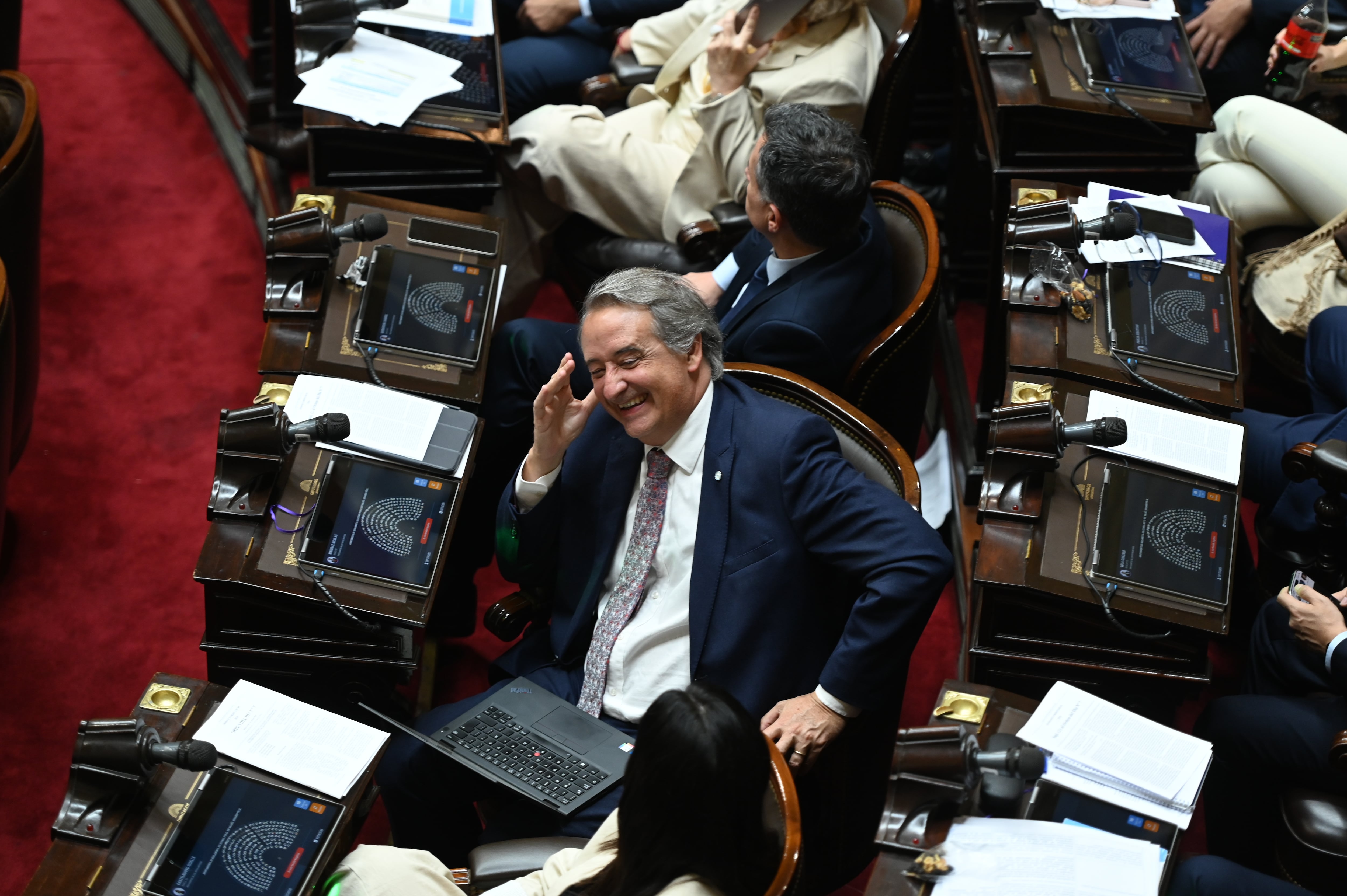 Nicolás Mayoraz defendió la ley oficialista (RS Fotos)