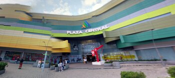 Centro comercial Plaza Central -