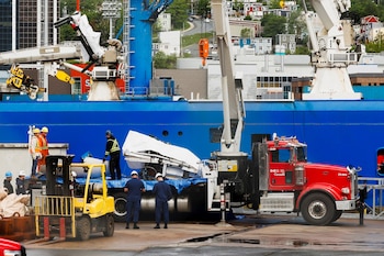 El buque Horizon Arctic en el puerto de St. John’s, Canadá, tras el regreso con fragmentos recuperados del sumergible Titan (REUTERS/Archivo)