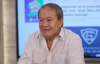 Toty Flores asumió la Secretaría