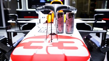 Incluso las latas de la