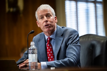 Chris Wright habilitó a PJM Interconnection a despachar unidades específicas y a usar generación de respaldo antes de una Alerta de Emergencia Energética de nivel 3 (EFE/Graeme Sloan)