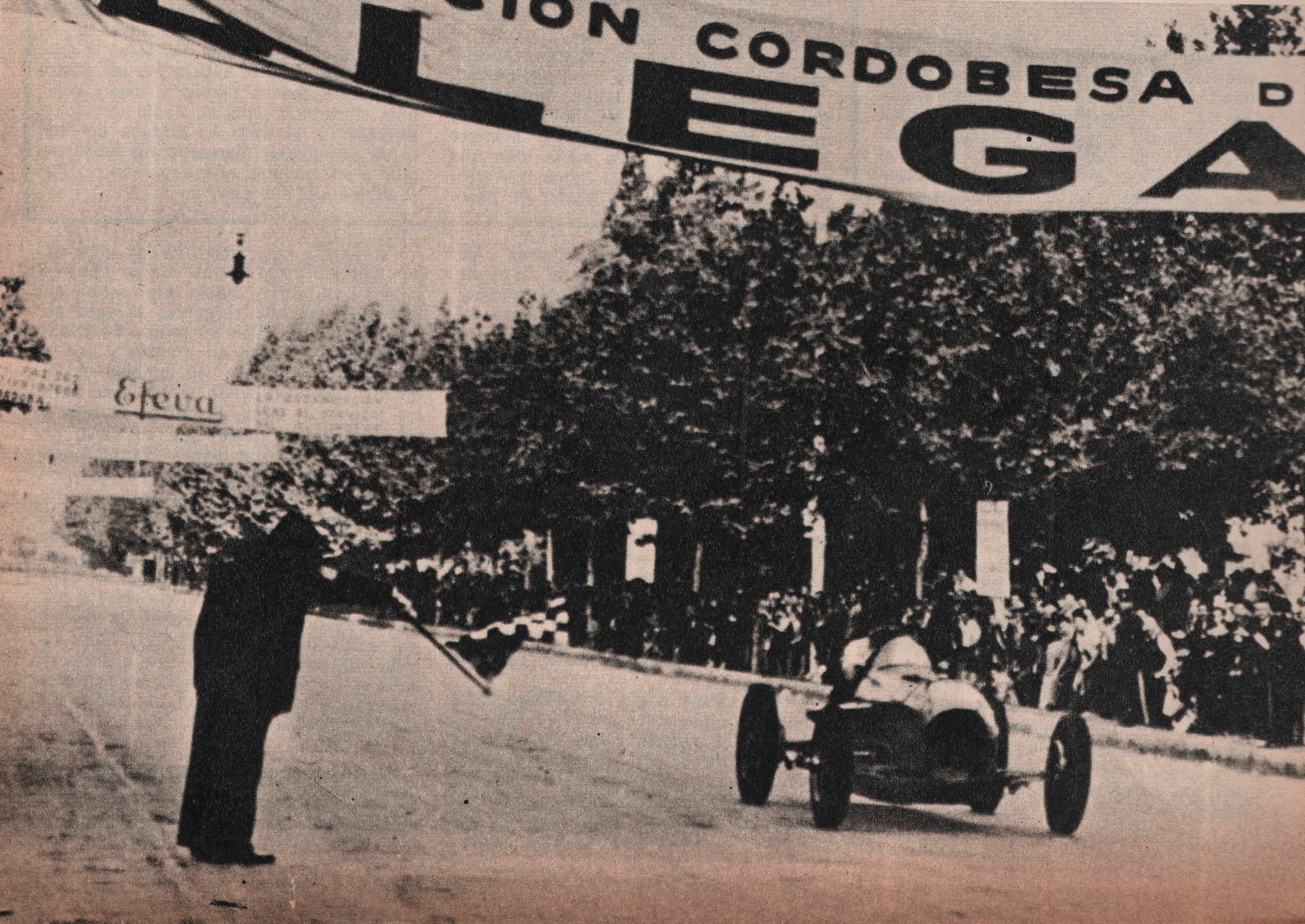 En su época de la Fórmula Fuerza Libre, categoría pionera del automovilismo criollo (Archivo CORSA).