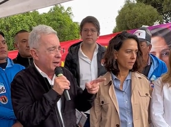 Álvaro Uribe Vélez en Soacha