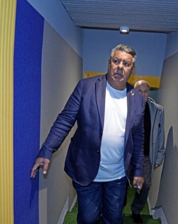 Chiqui Tapia fue anfitrión de