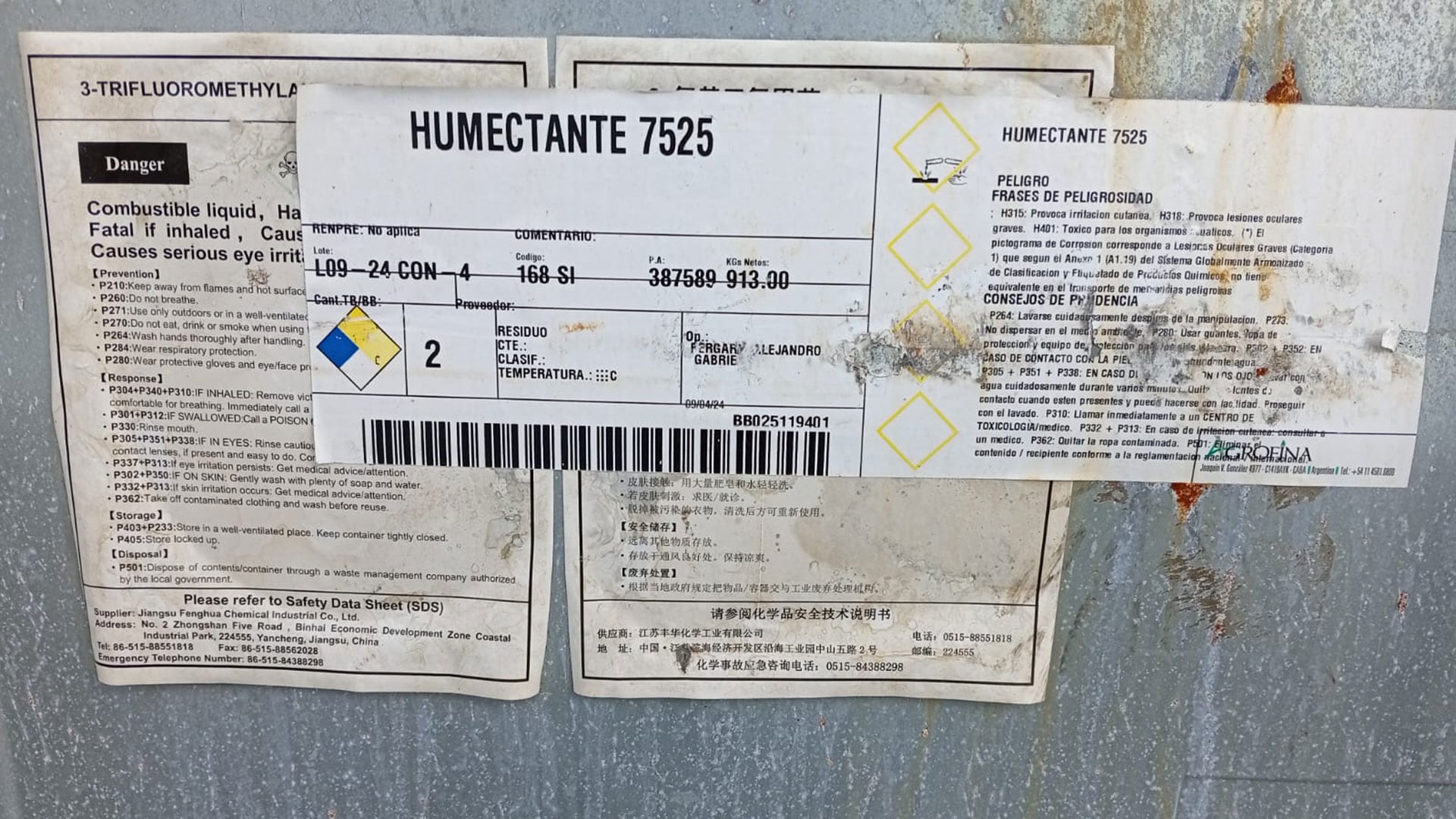 El informe de la ONG indica que “el abandono de estos bidones sugiere un volcado clandestino de residuos peligrosos