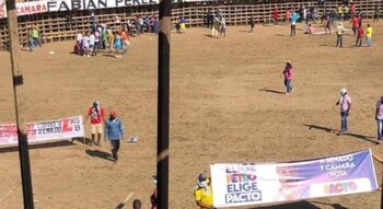 Gustavo Petro en las corralejas