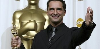 Jorge Drexter tras recibir un premio Oscar.