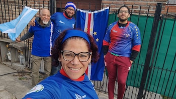 Emigró desde Cabo Verde, se radicó en Ensenada y vio dos veces salir campeón a Argentina: “Ya sé que camiseta voy a usar”