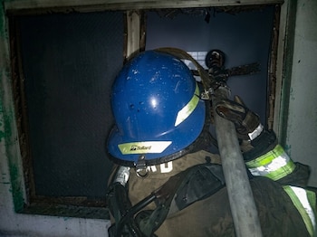Bomberos El Salvador, incendio estructural