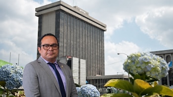 Gobierno de Guatemala presenta a su nuevo viceministro de Ingresos: Movimiento Pro Justicia denuncia conflicto de interés