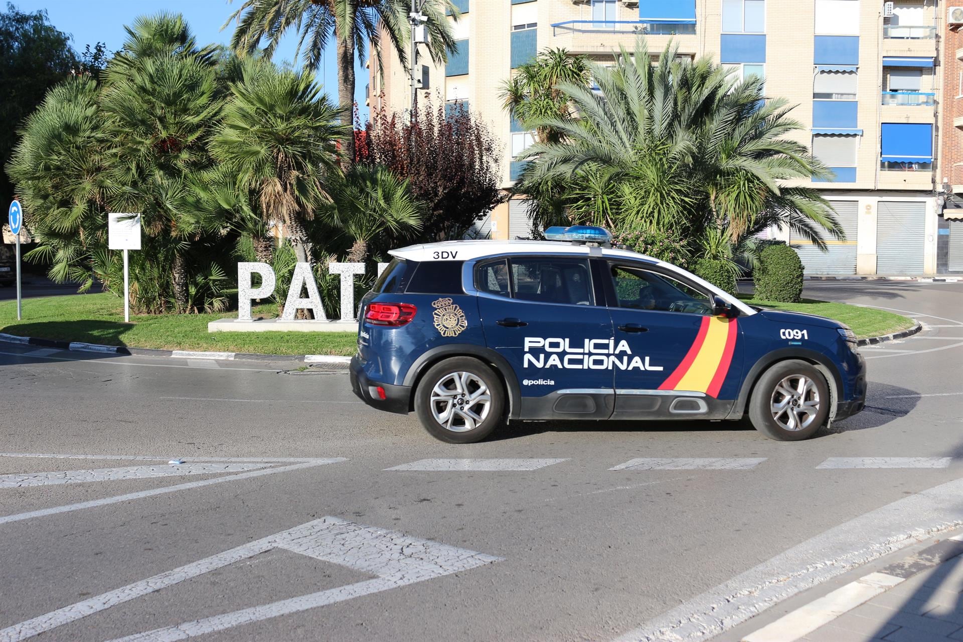 Cuatro arrestados por el apuñalamiento con una botella rota a un hombre para robarle el móvil