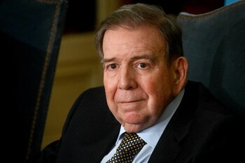 Edmundo González Urrutia viaja a