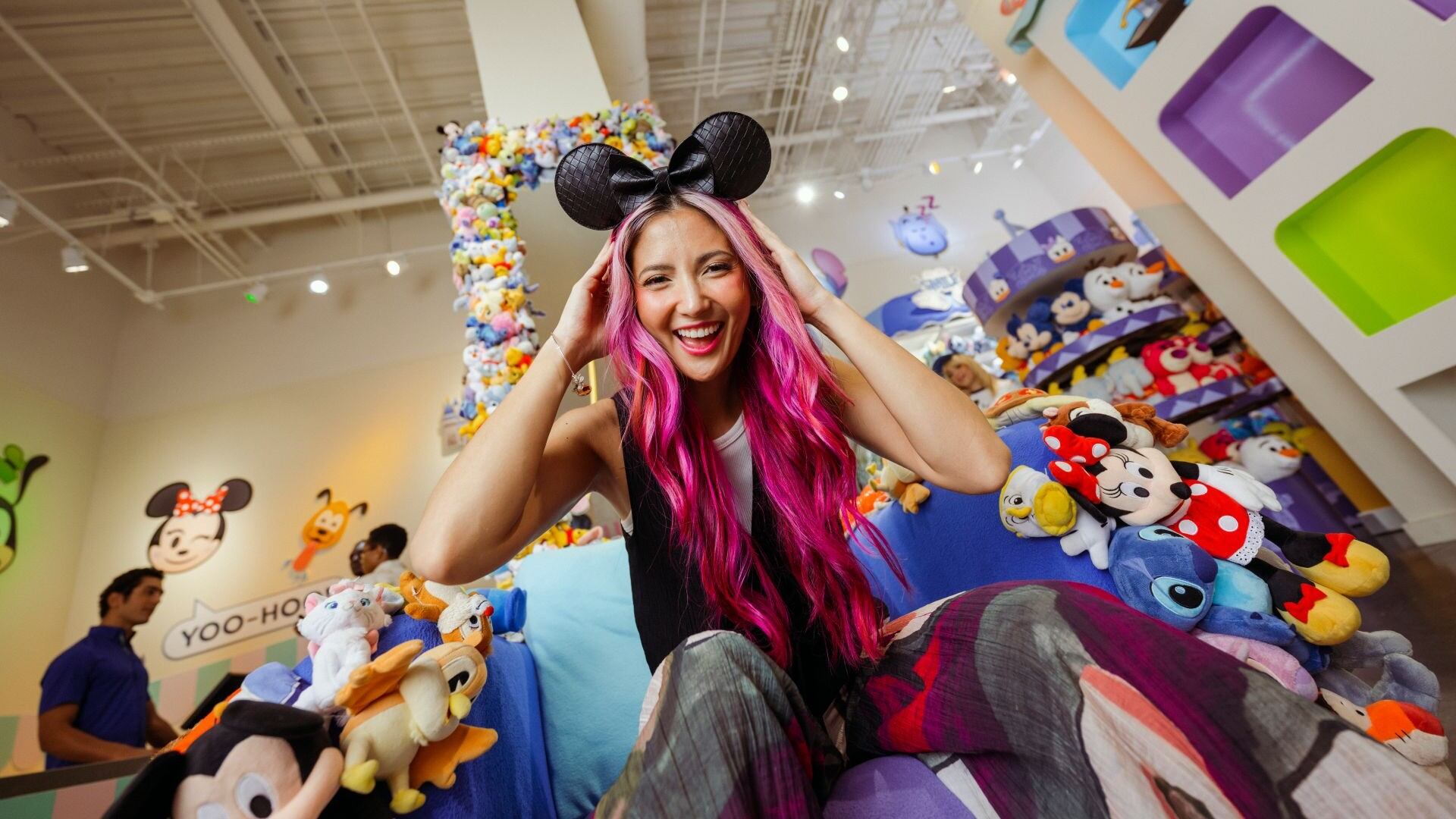 Disney Springs ofrece más de 150 tiendas, restaurantes y espectáculos en Walt Disney World Resort. (Cortesía © 2025 Disney. Todos los derechos reservados.)