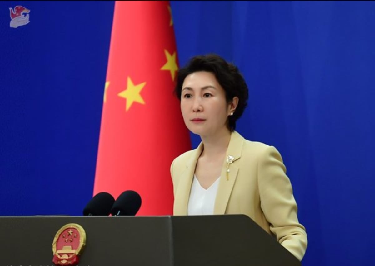 Mao Ning, portavoz del Ministerio de Relaciones Exteriores de China, calificó de infundadas las acusaciones y afirmó que su país defenderá sus derechos e intereses legítimos frente a las críticas. Tomada de X