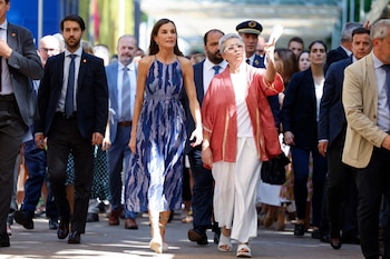 La reina Letizia inaugura la 85 edición de la Feria del Libro de Madrid. (EFE/Mariscal)