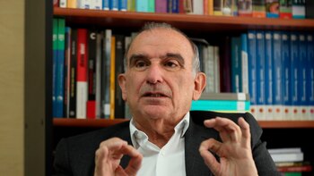 Humberto de la Calle defiende