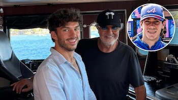 La llamativa foto en un yate de Flavio Briatore y Pierre Gasly: “La próxima es tu turno, Franco Colapinto”