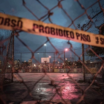 La banda delictiva responsable de la muerte de un optómetra en enero de 2026 actuó en una cancha fútbol del sector - crédito Imagen Ilustrativa Infobae