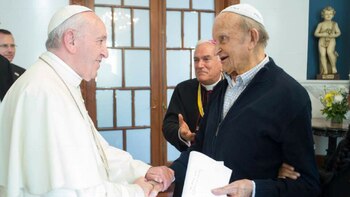 Al establecerse en Chacas, Ugo