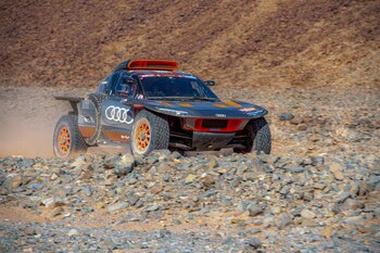 Carlos Sainz en la penúltima