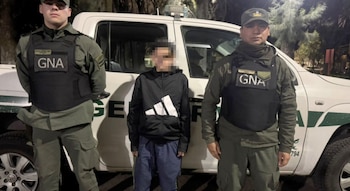 El menor llevaba puestas las mismas prendas que utilizó en los robos registrados por las cámaras de seguridad (Gendarmería Nacional)