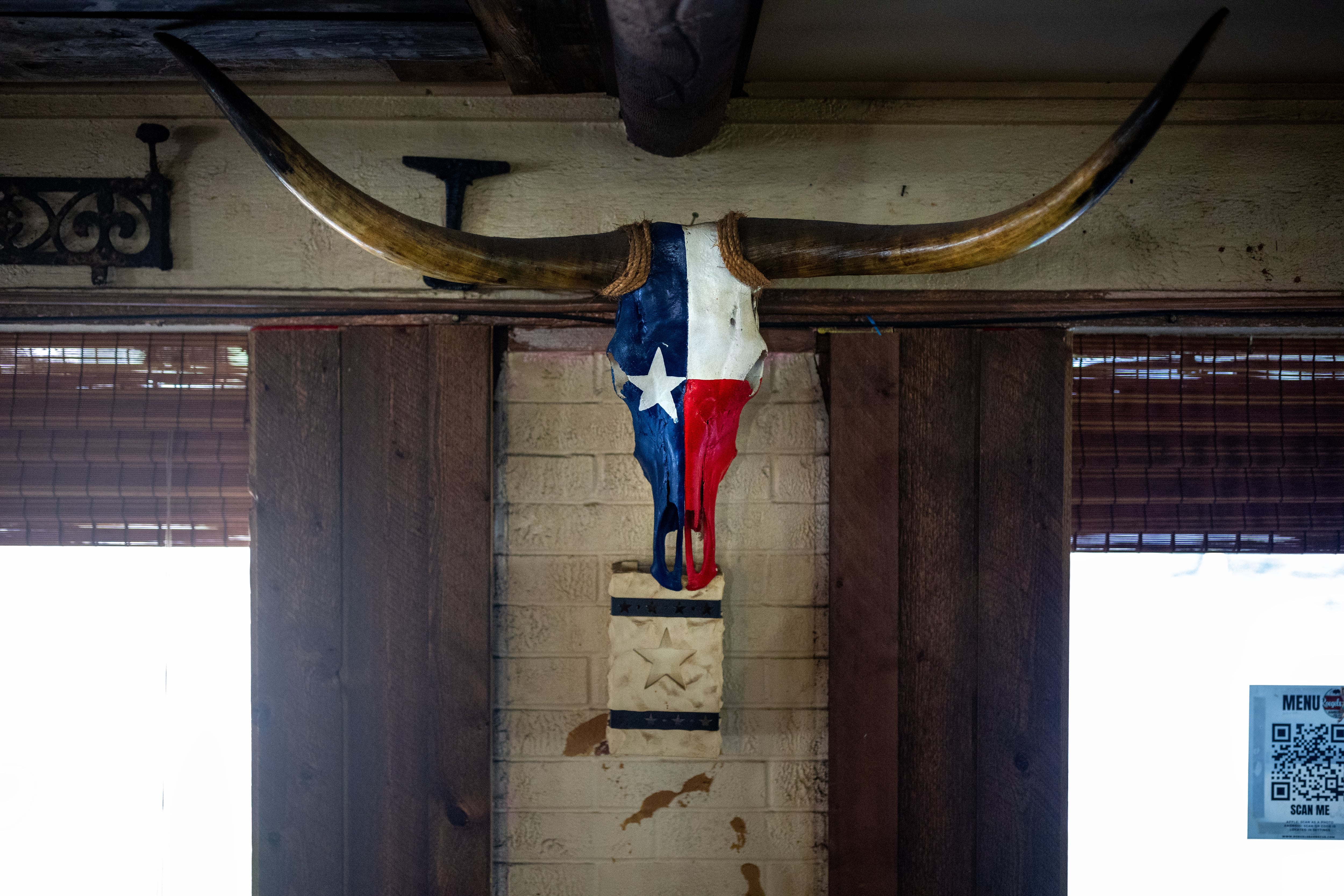 Decoración texana en Roegels Barbecue Co (Antranik Tavitian/For The Washington Post)