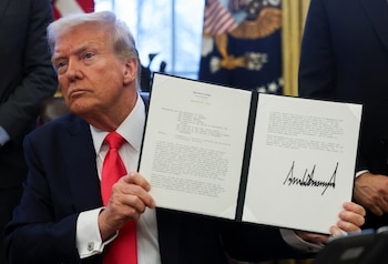 El presidente Donald Trump lanzó