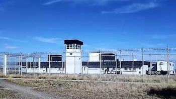 Polémica en Chubut por un fallo que ordena al gobierno a comprar carne roja para las viandas de los presos: “No vamos a darles asado todos los días”