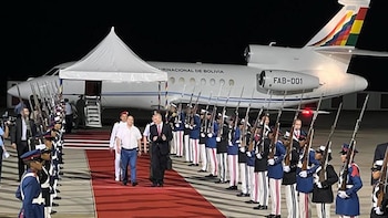 El presidente Luis Arce viajó