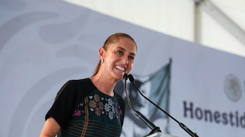 Sheinbaum anuncia que el Ejército y la Marina se quedan en Sinaloa el tiempo que sea necesario
