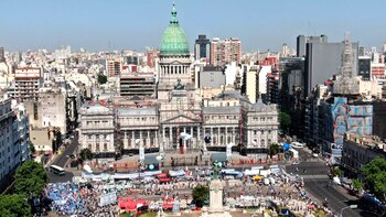 Desde temprano, miles de militantes